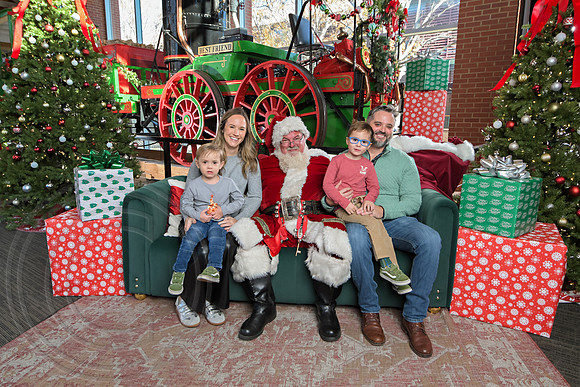 The Charleston Santa 2024-Dec14-2421