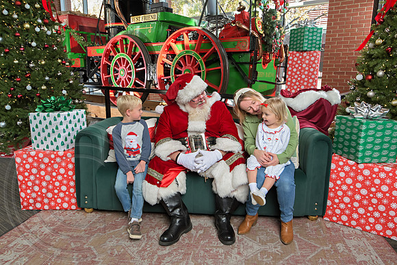 The Charleston Santa 2024-Dec7-1566