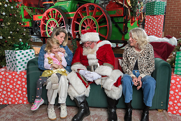 The Charleston Santa 2024-Dec14-2754