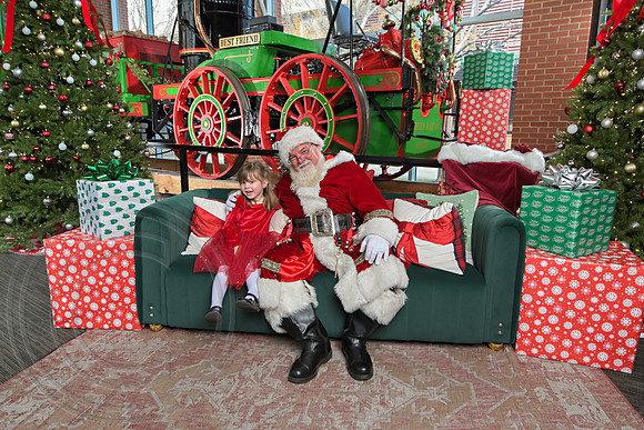 The Charleston Santa 2024-Dec15-2959