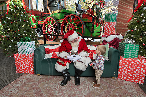 The Charleston Santa 2024-Dec7-1389