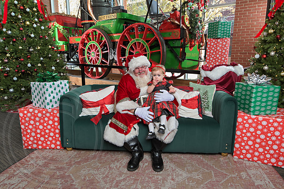 The Charleston Santa 2024-Dec8-1833