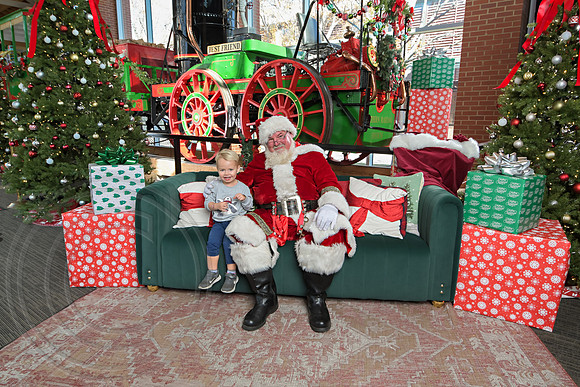 The Charleston Santa 2024-Dec14-2498