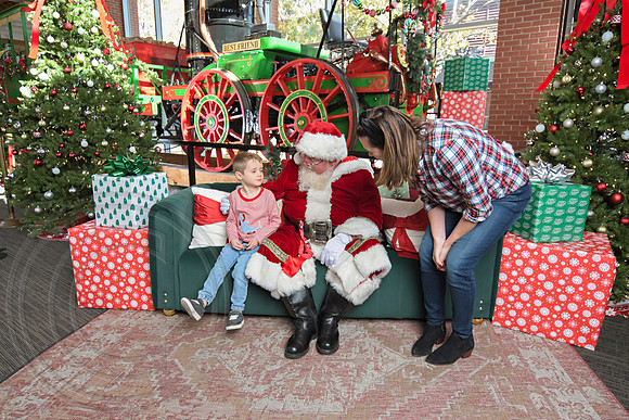 The Charleston Santa 2024-Nov30-0569