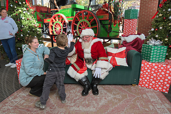 The Charleston Santa 2024-Nov30-0617