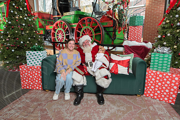 The Charleston Santa 2024-Dec15-3101