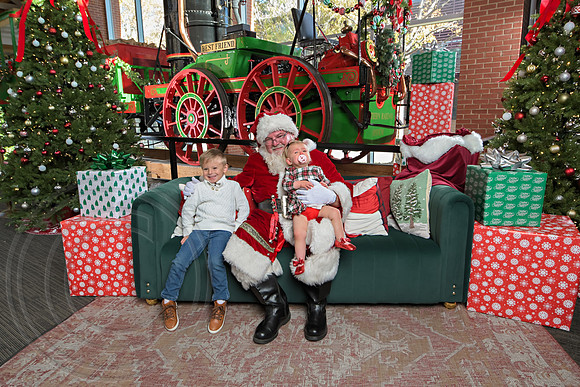The Charleston Santa 2024-Dec7-1349