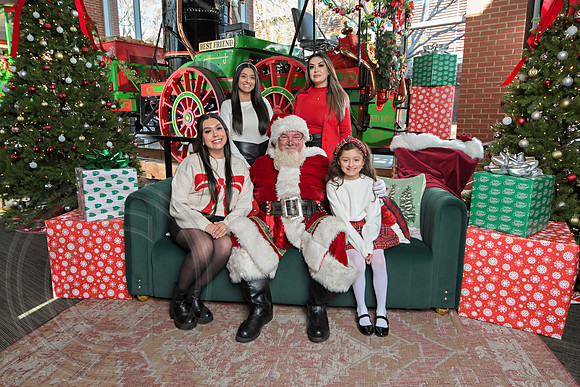 The Charleston Santa 2024-Dec14-2684