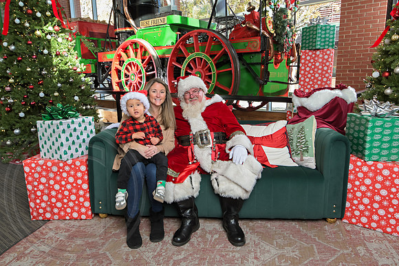 The Charleston Santa 2024-Dec7-1506