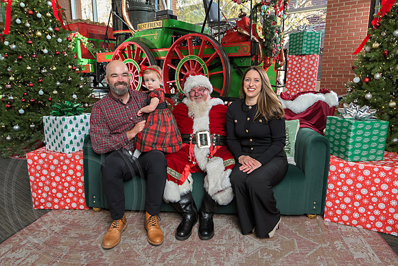 The Charleston Santa 2024-Dec8-1834