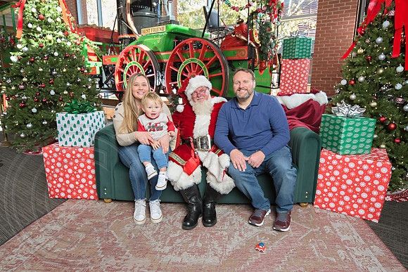 The Charleston Santa 2024-Nov30-0560