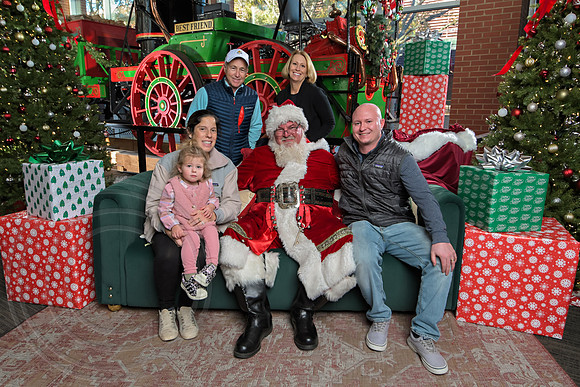 The Charleston Santa 2024-Dec7-1775