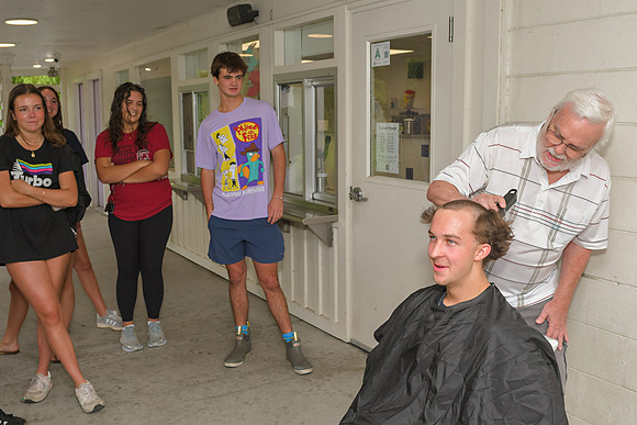 Austin-Buzz-Cut-Day-055