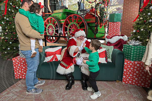 The Charleston Santa 2024-Dec8-1818