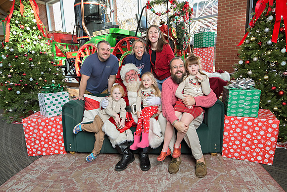 The Charleston Santa 2024-Dec15-2882