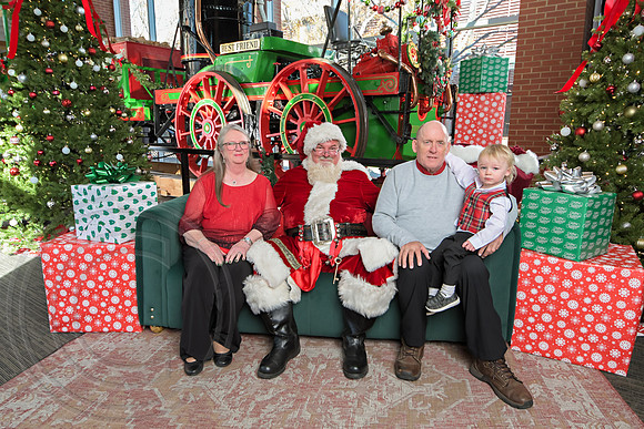 The Charleston Santa 2024-Dec14-2584