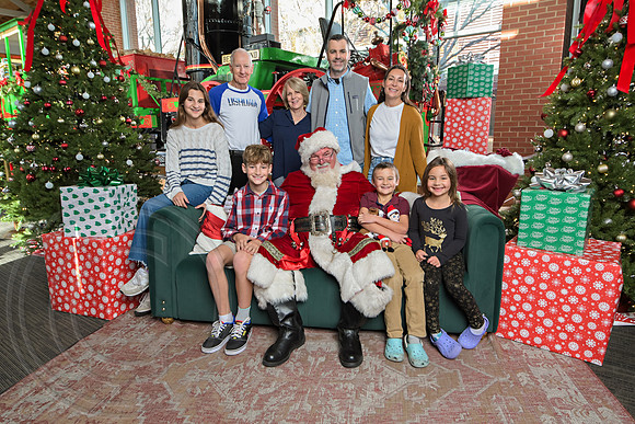 The Charleston Santa 2024-Dec15-3127