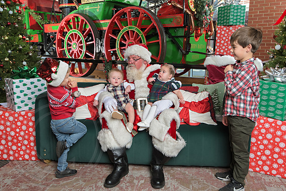 The Charleston Santa 2024-Dec14-2704