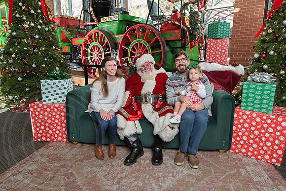 The Charleston Santa 2024-Dec15-3124