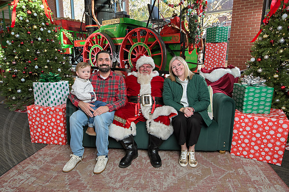 The Charleston Santa 2024-Dec7-1393