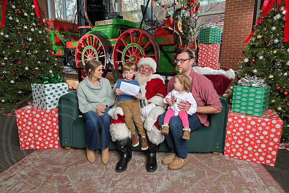 The Charleston Santa 2024-Dec14-2751