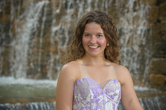 RKPhoto-2024-FallsPark-PromPics-94
