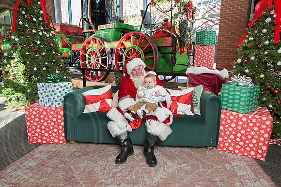 The Charleston Santa 2024-Dec14-2590