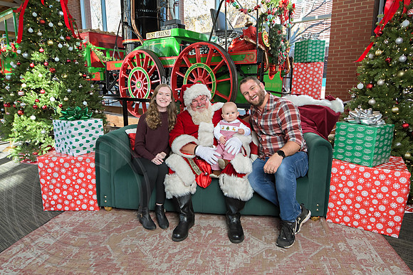 The Charleston Santa 2024-Dec14-2611