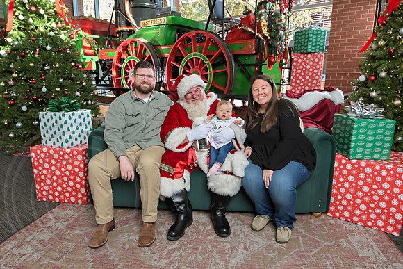 The Charleston Santa 2024-Dec7-1449