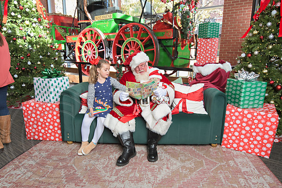 The Charleston Santa 2024-Nov30-0596