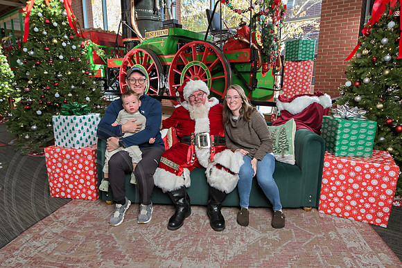 The Charleston Santa 2024-Dec7-1373