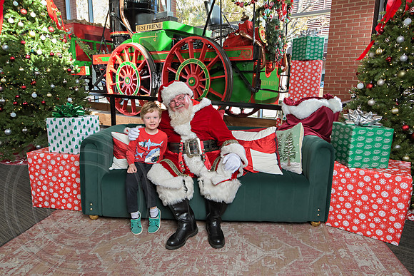 The Charleston Santa 2024-Dec7-1492