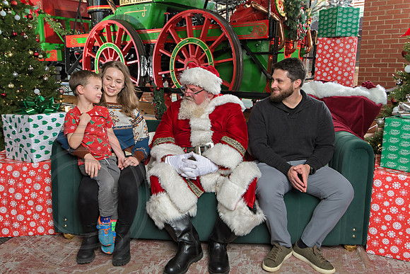The Charleston Santa 2024-Dec14-2739